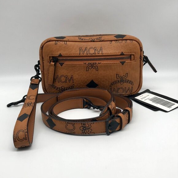 MCM Visetos Cognac Leather Aren Maxi Crossbody Wristlet - NWT - Picture 2 of 12